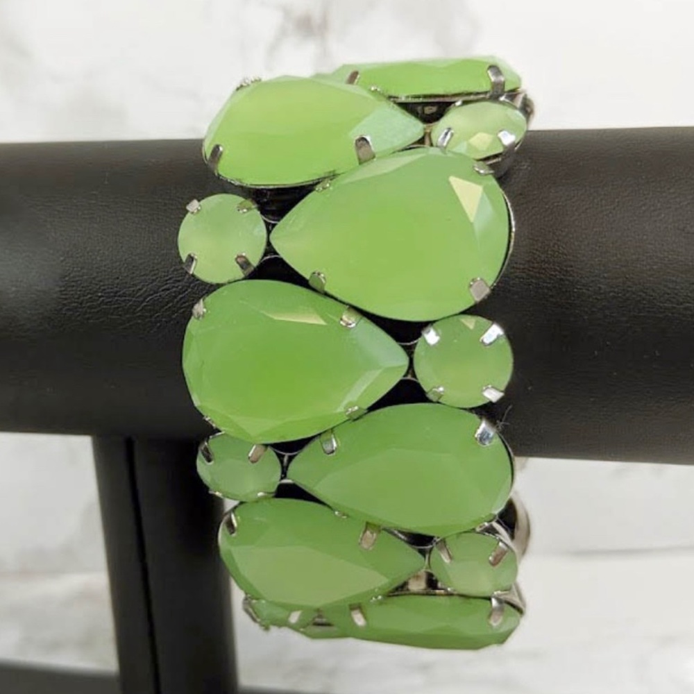 Park Lane South beach Bracelet in Mint Green NWOT